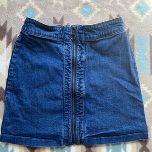 H & M Jean Zip Up Skirt Size 6